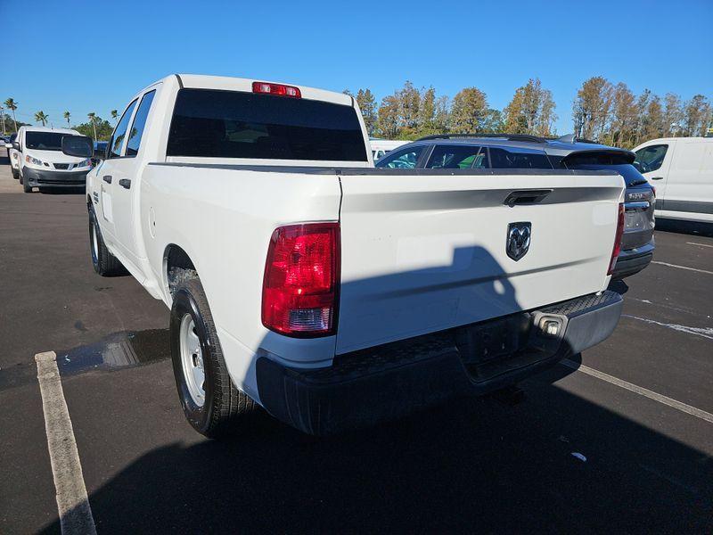 RAM 1500 CLASSIC TRADESMAN  4X2 6'4 BOX 2020