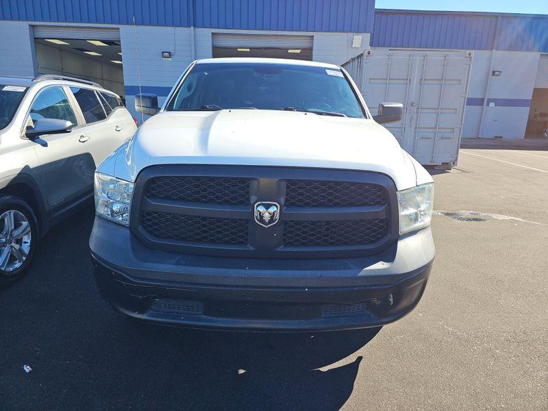 RAM 1500 CLASSIC TRADESMAN  4X2 6'4 BOX 2020