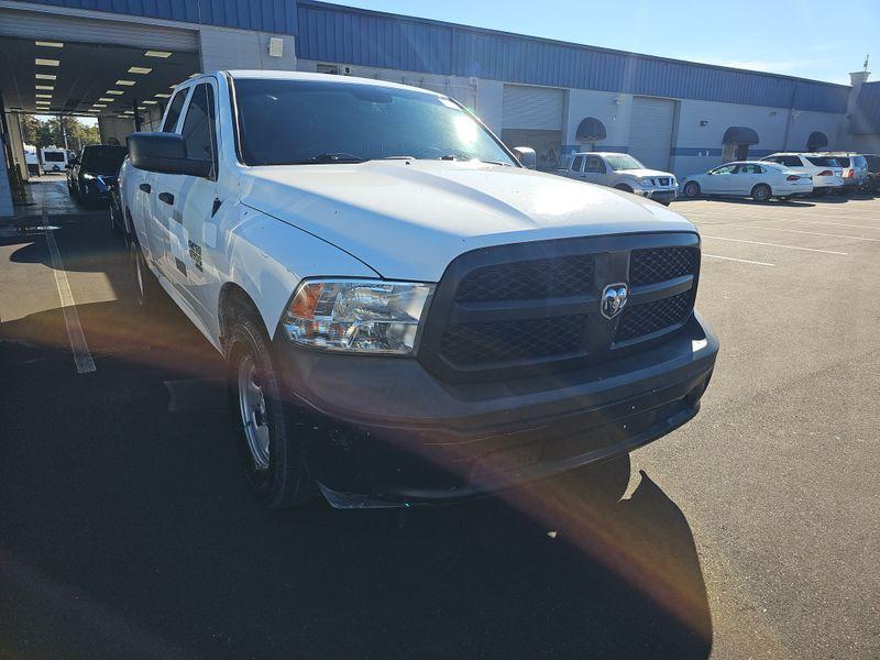 RAM 1500 CLASSIC TRADESMAN  4X2 6'4 BOX 2020