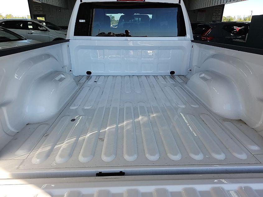 RAM 1500 CLASSIC TRADESMAN  4X4 6'4 BOX 2023