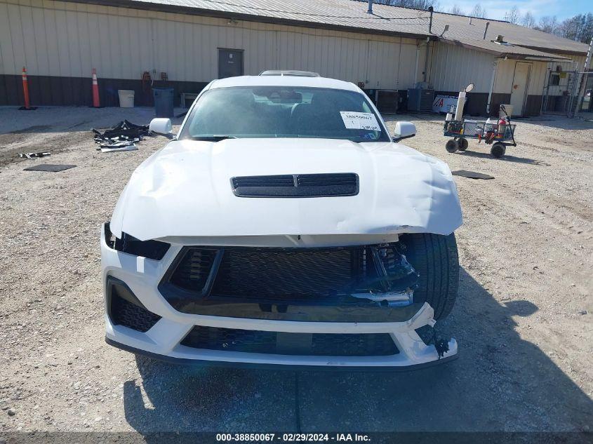 FORD MUSTANG GT PREMIUM FASTBACK 2024