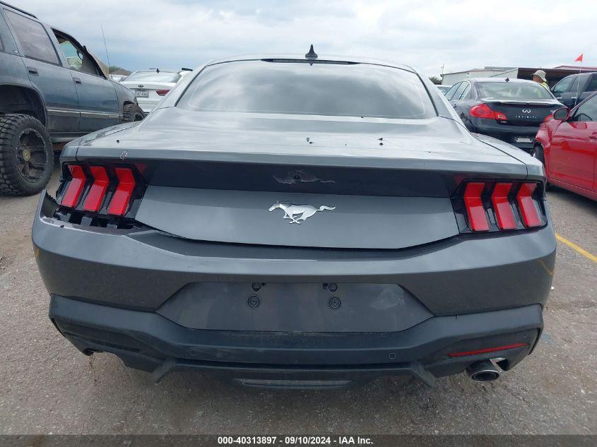 FORD MUSTANG ECOBOOST FASTBACK 2024