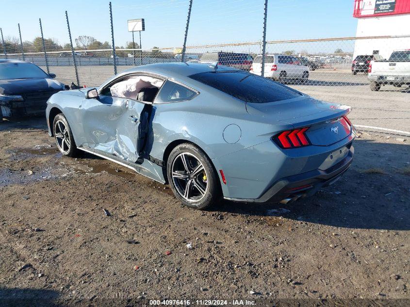 FORD MUSTANG  2024