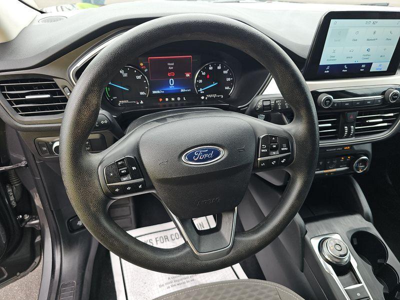 FORD ESCAPE SE HYBRID 2021