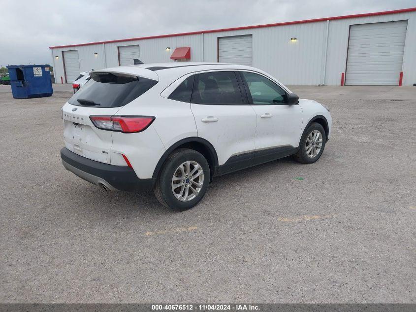 FORD ESCAPE SE HYBRID 2022