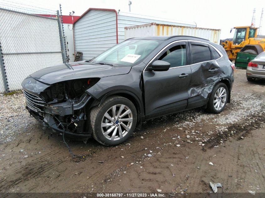 FORD ESCAPE TITANIUM HYBRID 2021