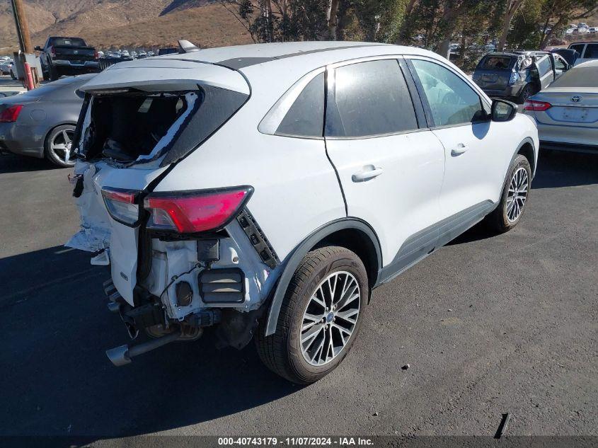 FORD ESCAPE SE PLUG-IN HYBRID 2022