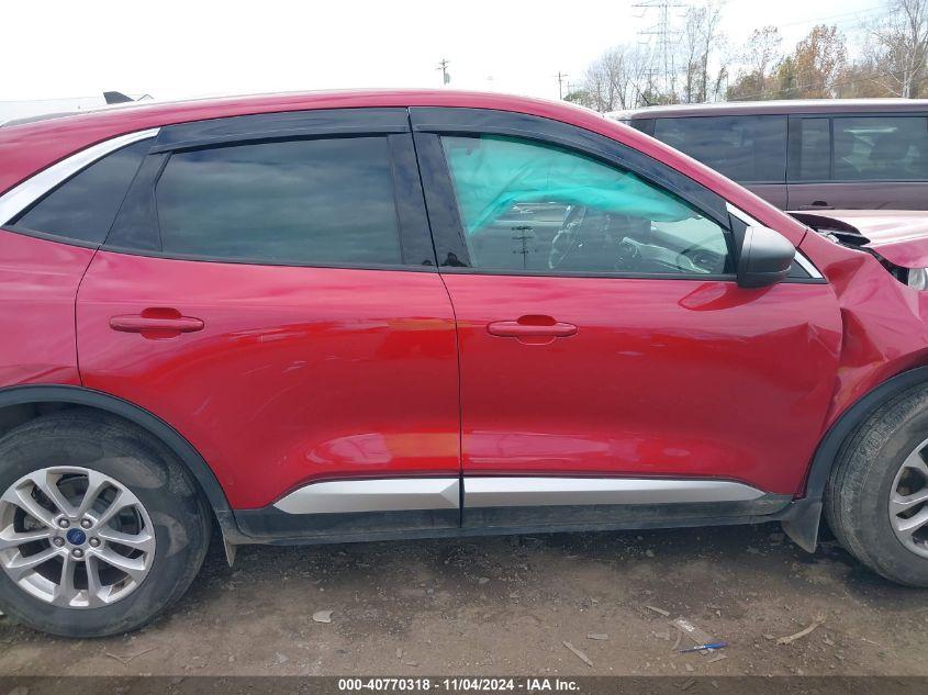 FORD ESCAPE SE 2022