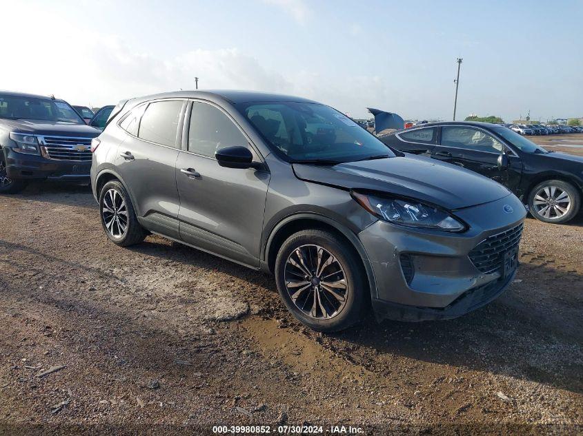 FORD ESCAPE SE 2022