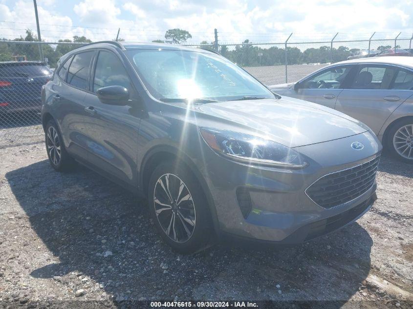 FORD ESCAPE SE 2022