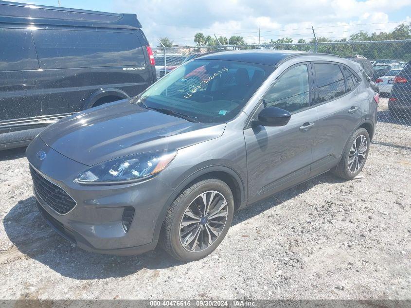 FORD ESCAPE SE 2022