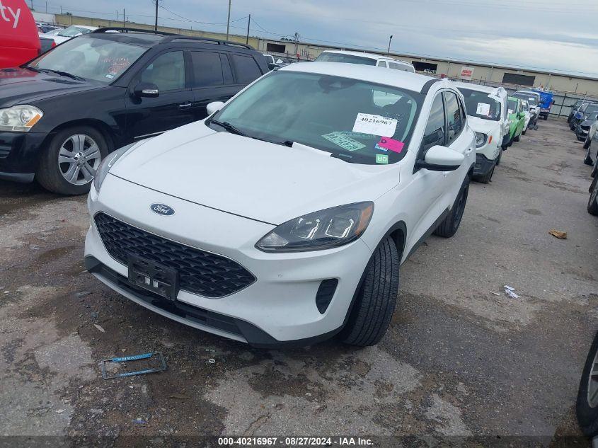 FORD ESCAPE SE 2021