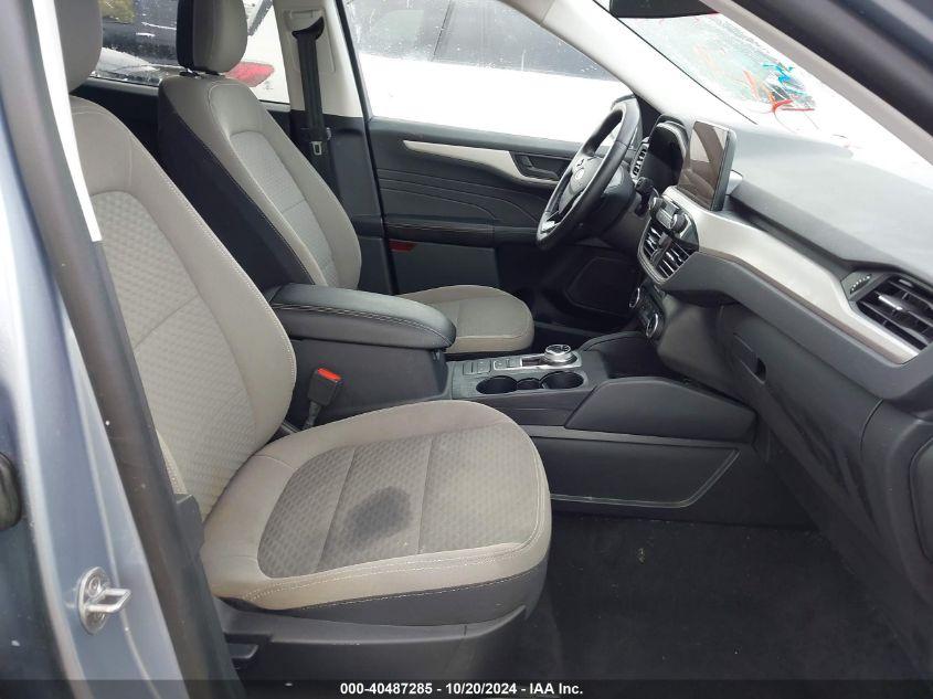 FORD ESCAPE SE 2022