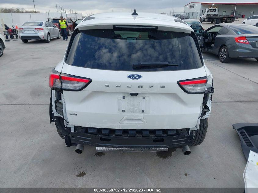 FORD ESCAPE SE 2022