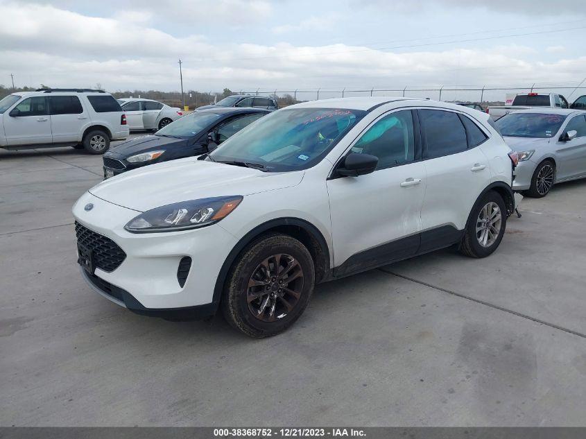 FORD ESCAPE SE 2022