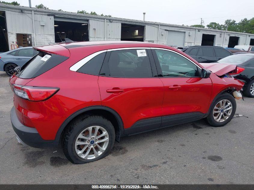 FORD ESCAPE SE 2022