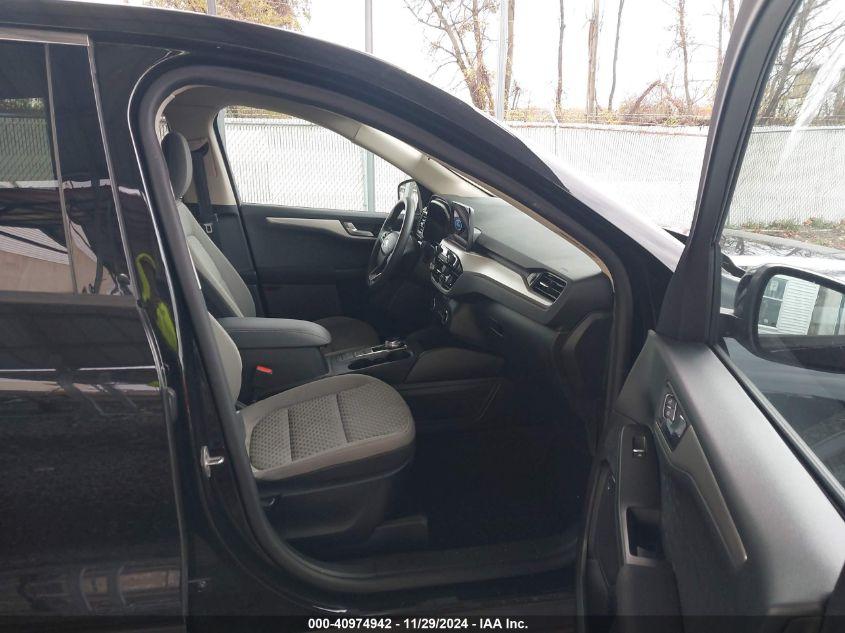 FORD ESCAPE SE 2020