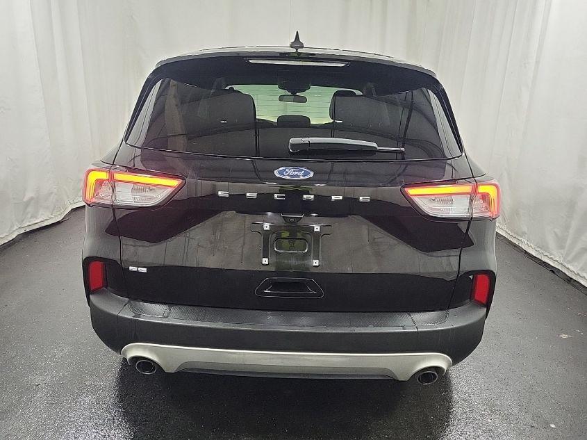 FORD ESCAPE SE 2021