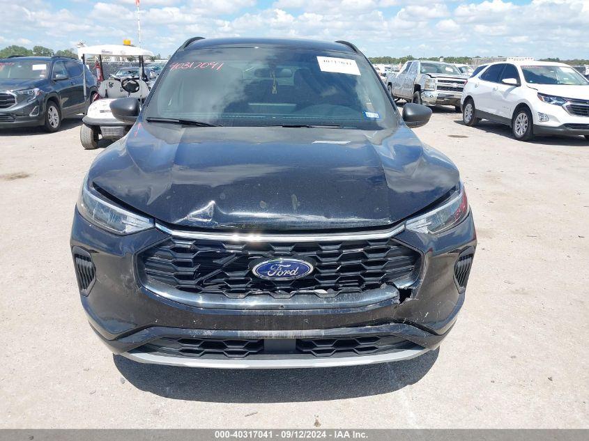 FORD ESCAPE ST-LINE 2023