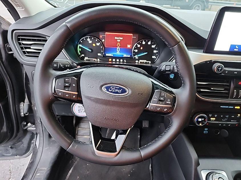 FORD ESCAPE SEL HYBRID 2021