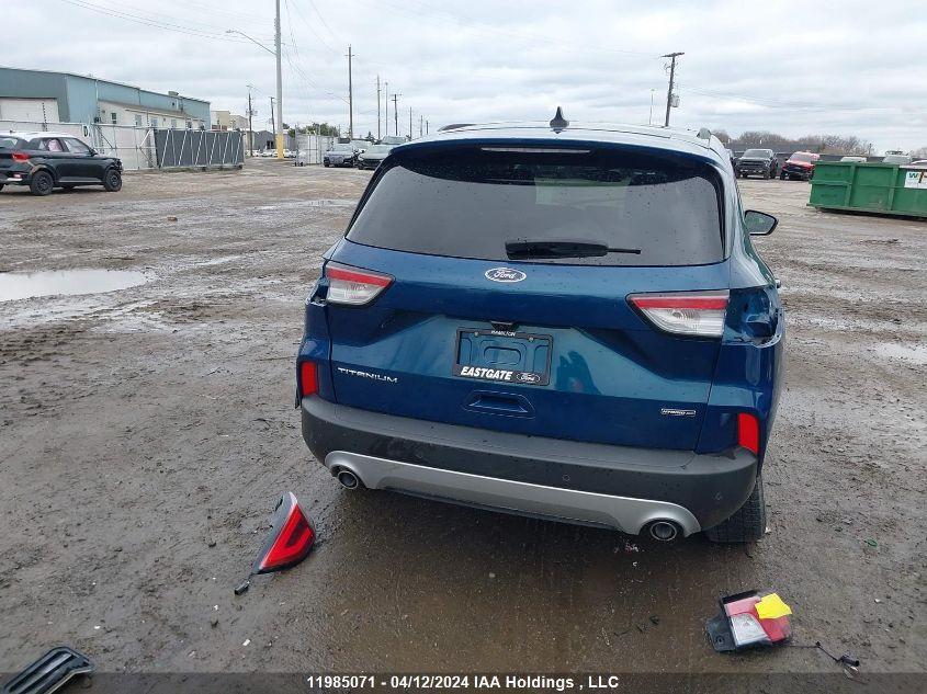 FORD ESCAPE TITANIUM 2020