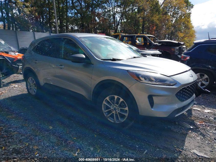 FORD ESCAPE SE 2022