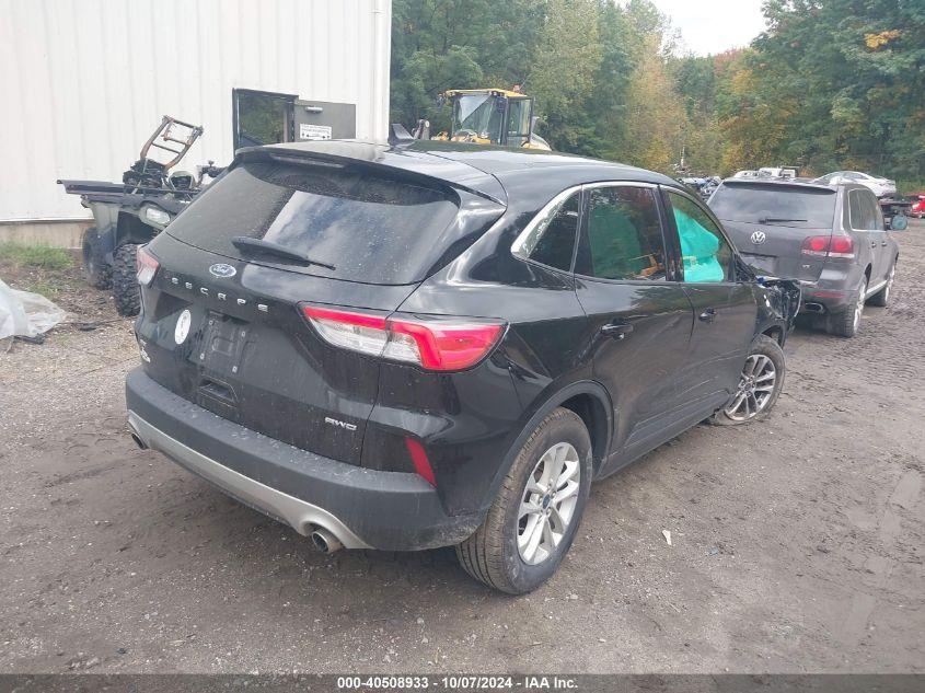 FORD ESCAPE SE 2022