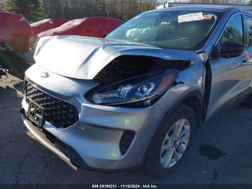 FORD ESCAPE SE 2022