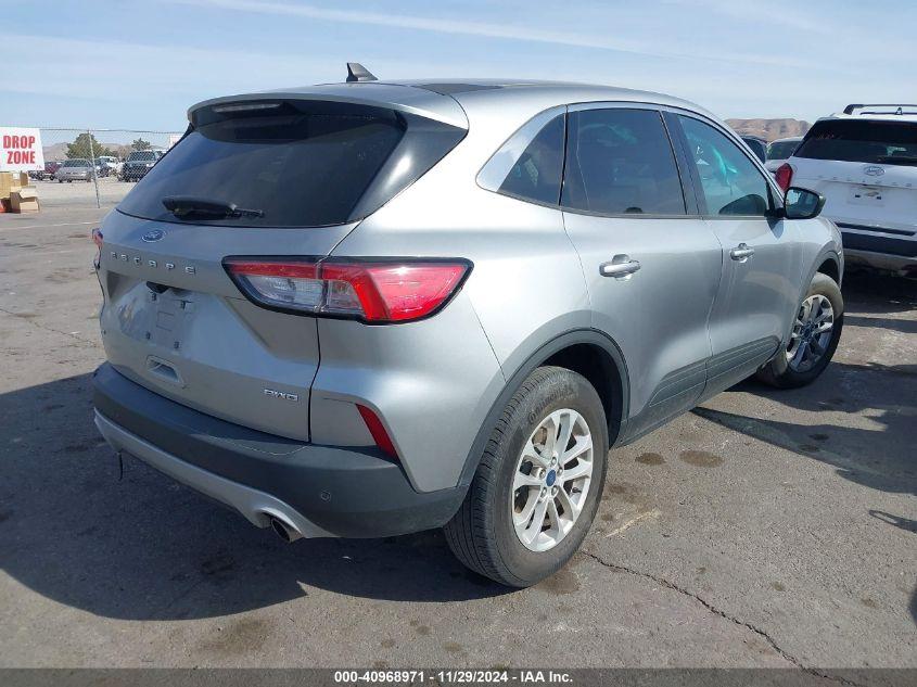 FORD ESCAPE SE 2022