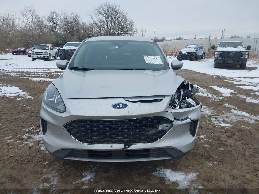 FORD ESCAPE SE 2020