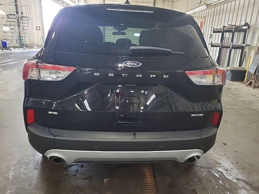 FORD ESCAPE SE 2021