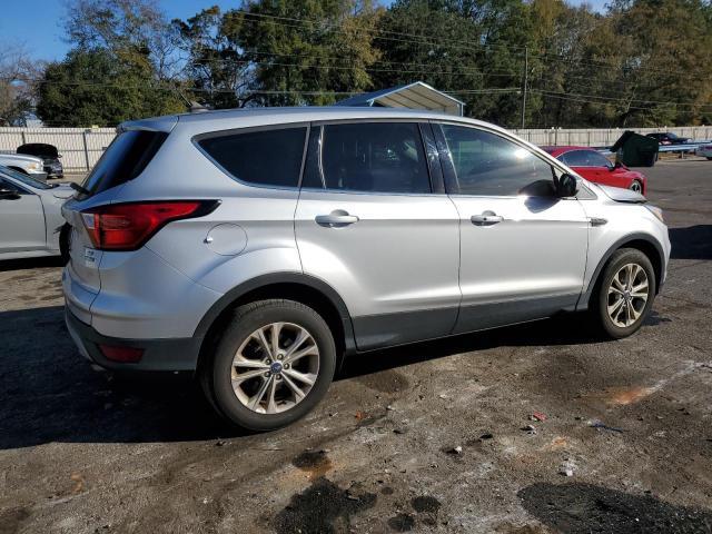 FORD ESCAPE SE 2019