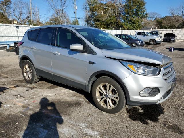 FORD ESCAPE SE 2019