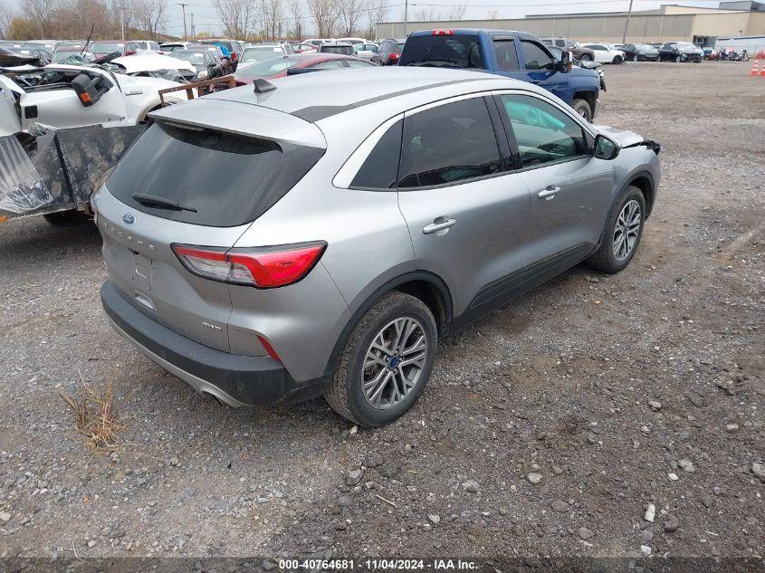 FORD ESCAPE SEL 2022