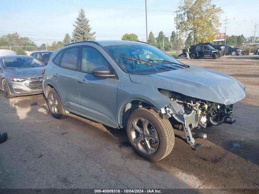 FORD ESCAPE ST-LINE 2024