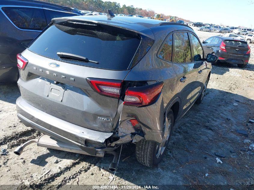 FORD ESCAPE ST-LINE 2023