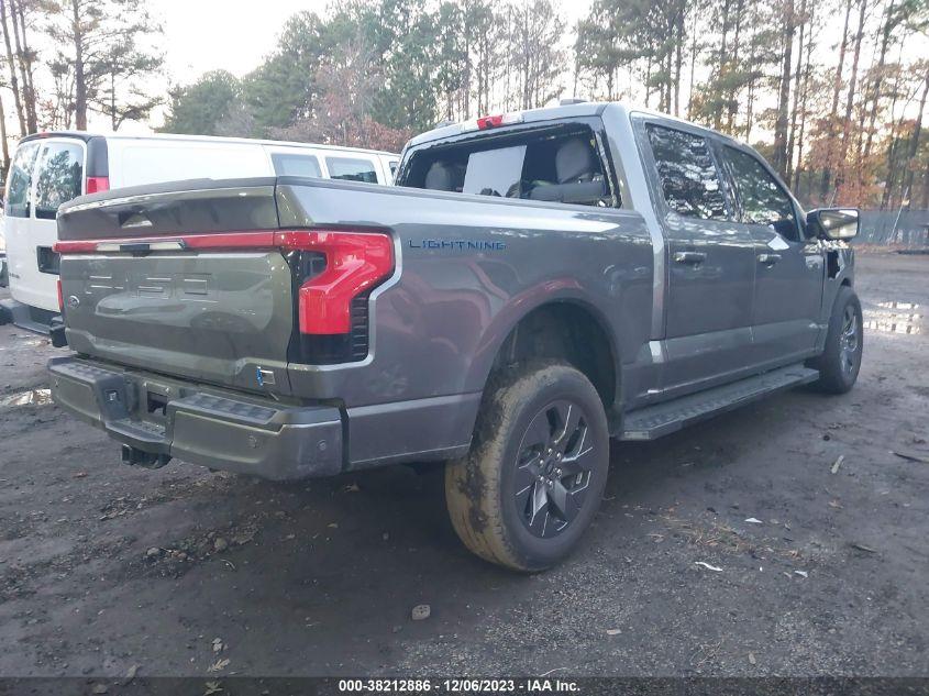 FORD F-150 LIGHTNING LARIAT 2022