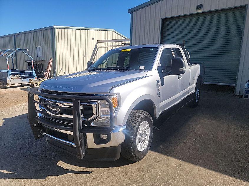 FORD F-250 XLT 2022