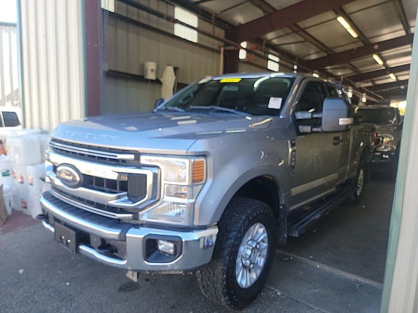 FORD F-250 XLT 2020