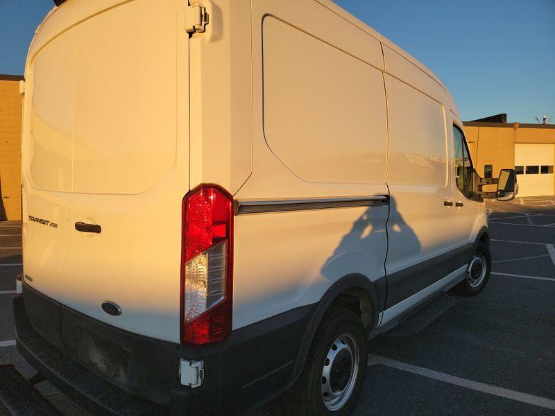 FORD TRANSIT-250 CARGO VAN  2020