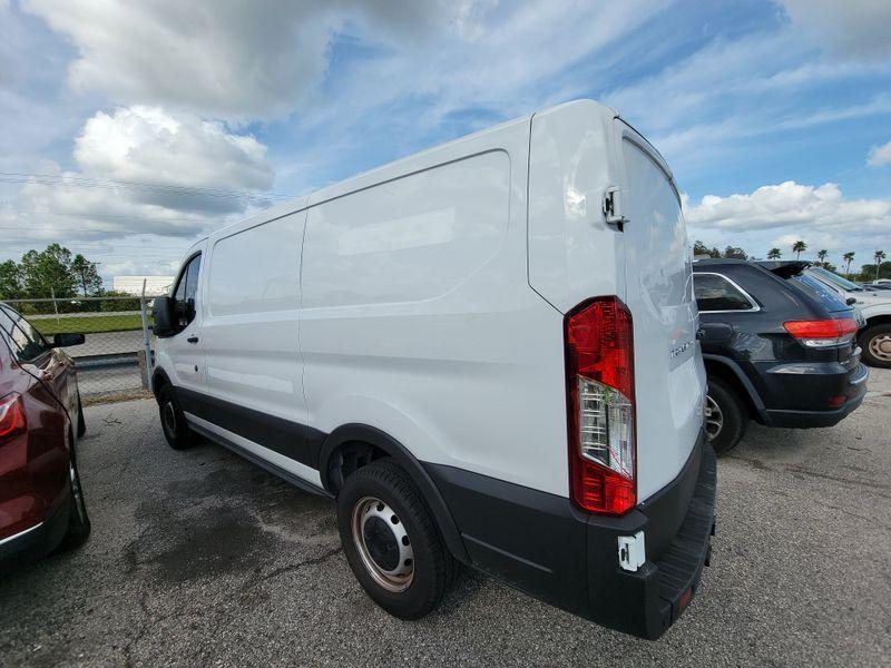 FORD TRANSIT-250 CARGO VAN  2023