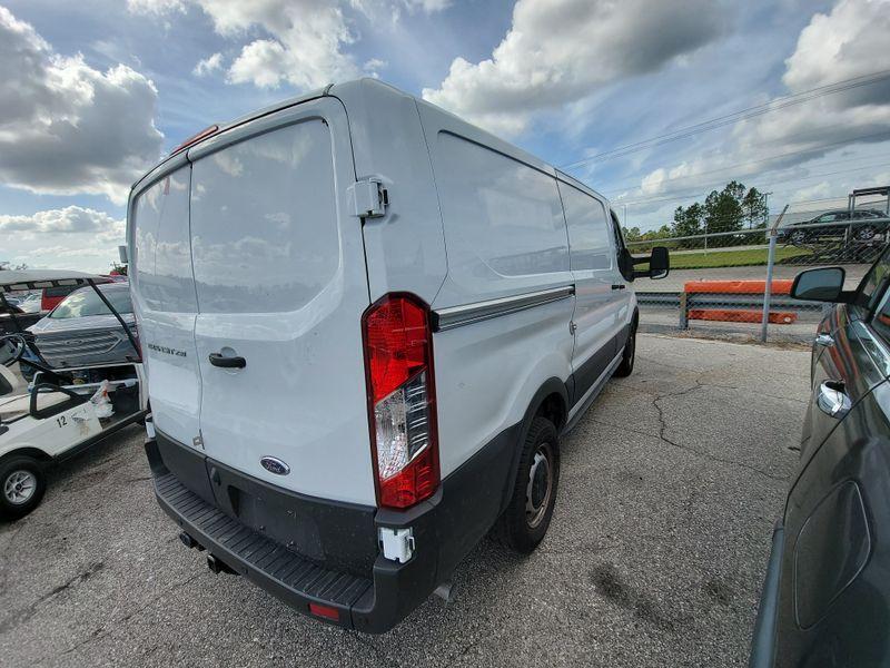 FORD TRANSIT-250 CARGO VAN  2023