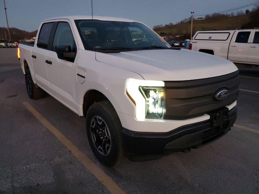 FORD F-150 LIGHTNING PRO 2022