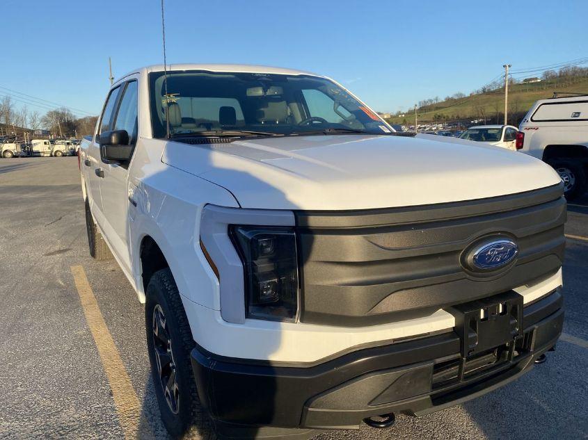 FORD F-150 LIGHTNING PRO 2022