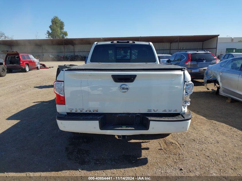 NISSAN TITAN SV 4X4 2021