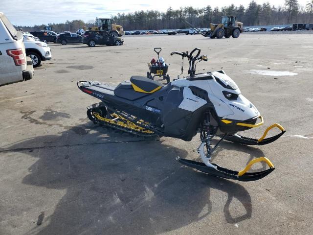 SKI DOO SNOWMOBILE SUMMIT SP 2023