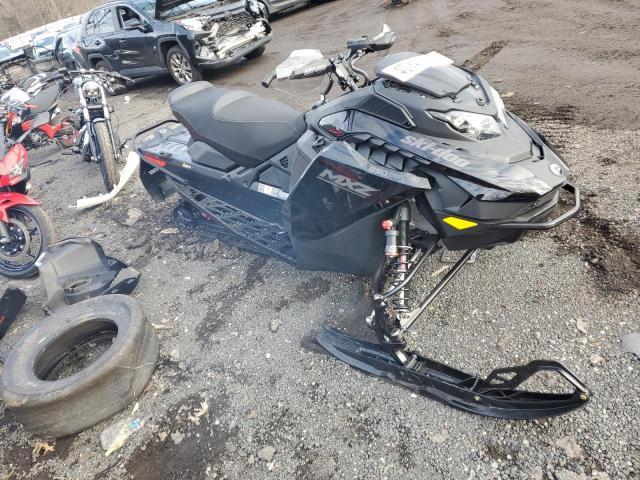 SKI DOO MXZX850  2024