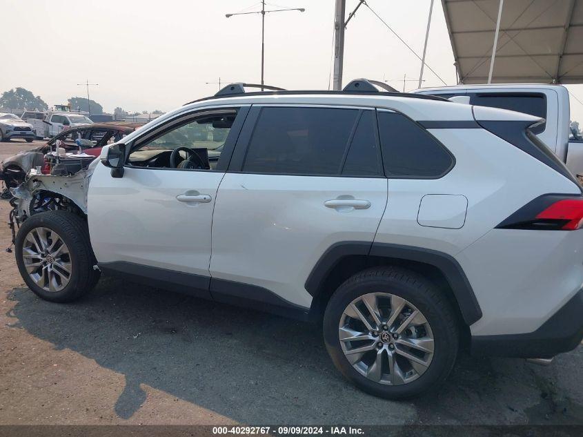 TOYOTA RAV4 XLE PREMIUM 2024