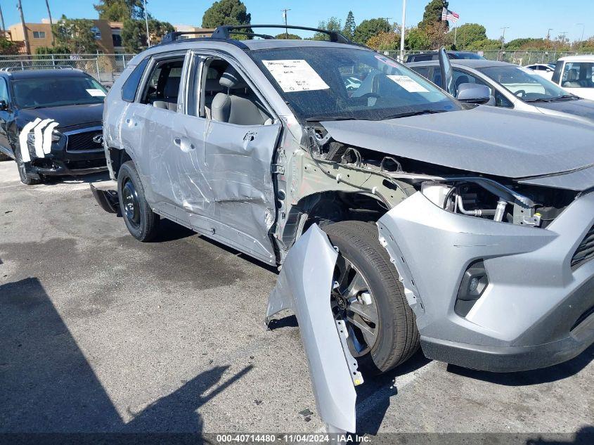 TOYOTA RAV4 XLE PREMIUM 2023