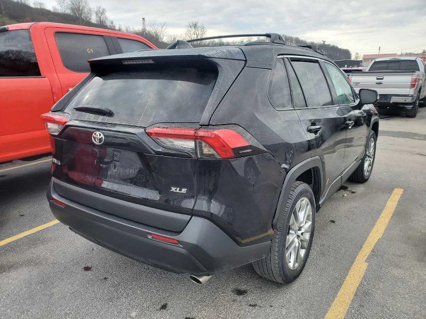 TOYOTA RAV4 XLE PREMIUM 2022